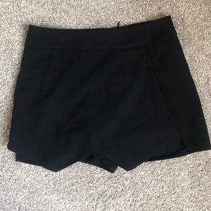 Bar III Envelope Skort